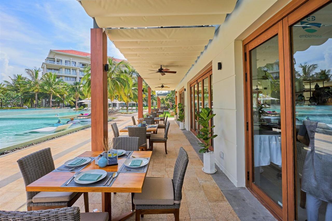 Emblem Sea 3 Bedroom Villas Дананг Экстерьер фото