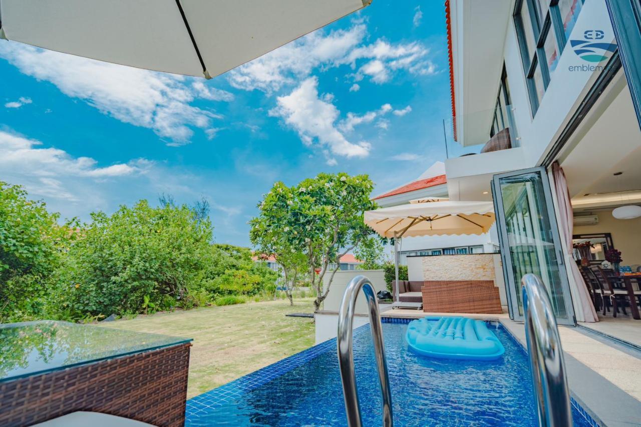 Emblem Sea 3 Bedroom Villas Дананг Экстерьер фото