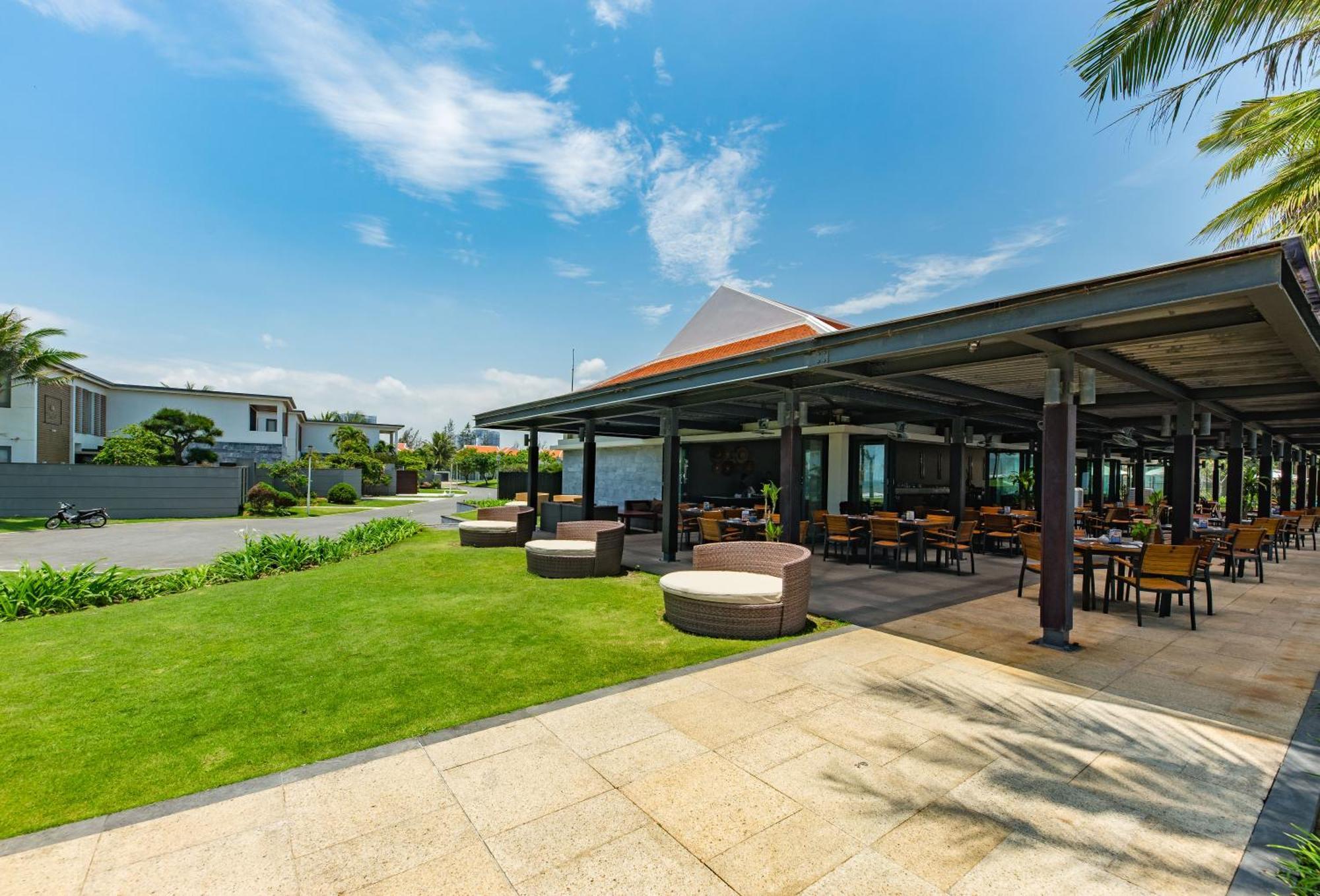 Emblem Sea 3 Bedroom Villas Дананг Экстерьер фото